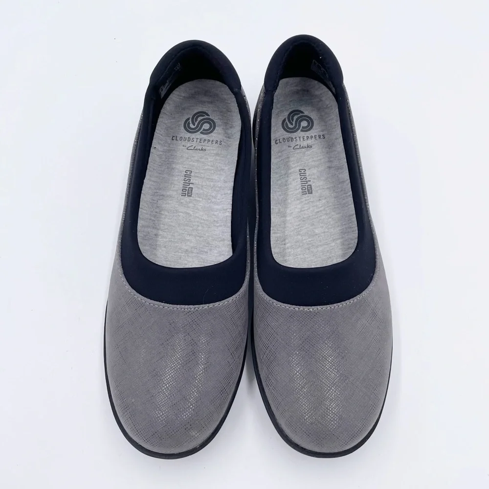 Cloudsteppers by Clarks Women's Ayla Pure Closed Toe Loafers Flats Size 6.5 Grey